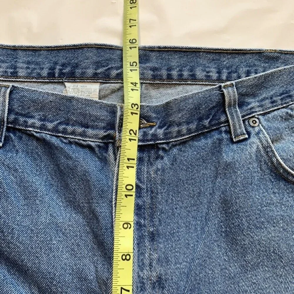 Carhartt Traditional Fit Jeans B18 DST Mens 42x32 Relaxed Medium Blue Wash Denim